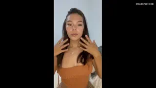 Just turned 18, and already rocking these curves, do men even notice