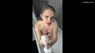 Enjoying the shower and my almost 40 vibe