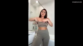 Does a thick mommy still turn you on